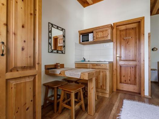 Toth Vendeghaz Es Apartmanhaz Ujfeherto Dış mekan fotoğraf
