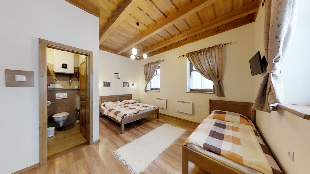 Toth Vendeghaz Es Apartmanhaz Ujfeherto Dış mekan fotoğraf
