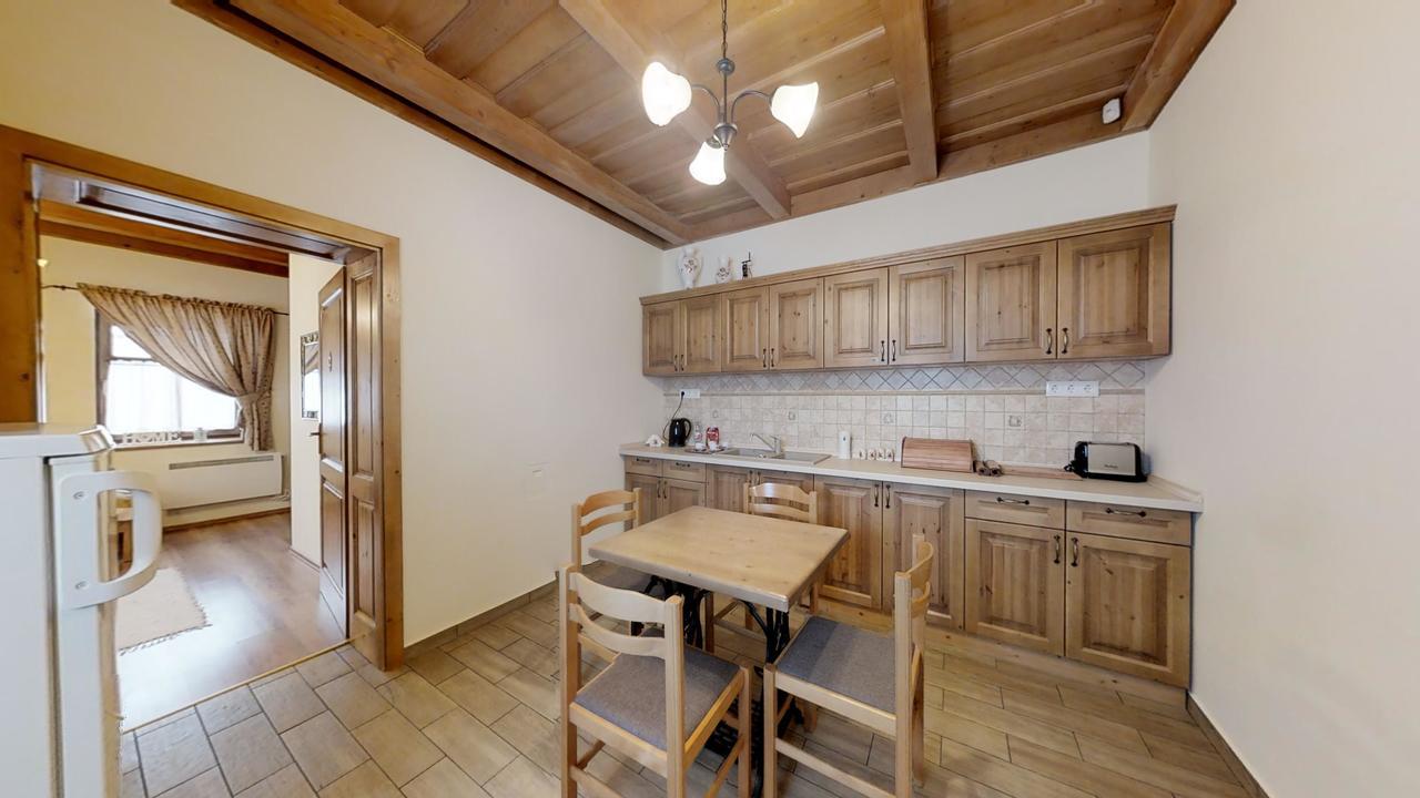 Toth Vendeghaz Es Apartmanhaz Ujfeherto Dış mekan fotoğraf